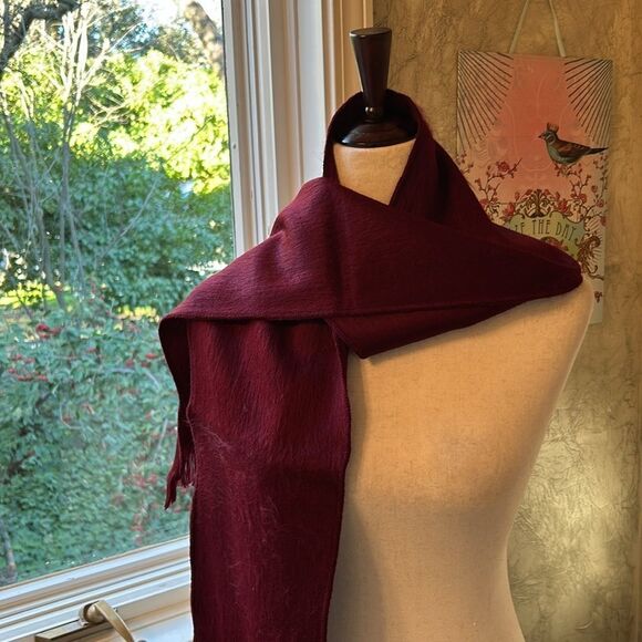 Beautiful alpaca scarf from Ecuador so soft and warm! - Picture 3 of 11